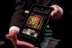 Amazon ежедневно получает 50 тысяч заказов на планшет Kindle Fire