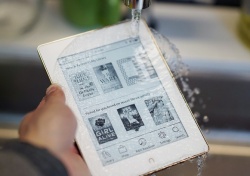 Nook GlowLight Plus не страшны пыль и вода